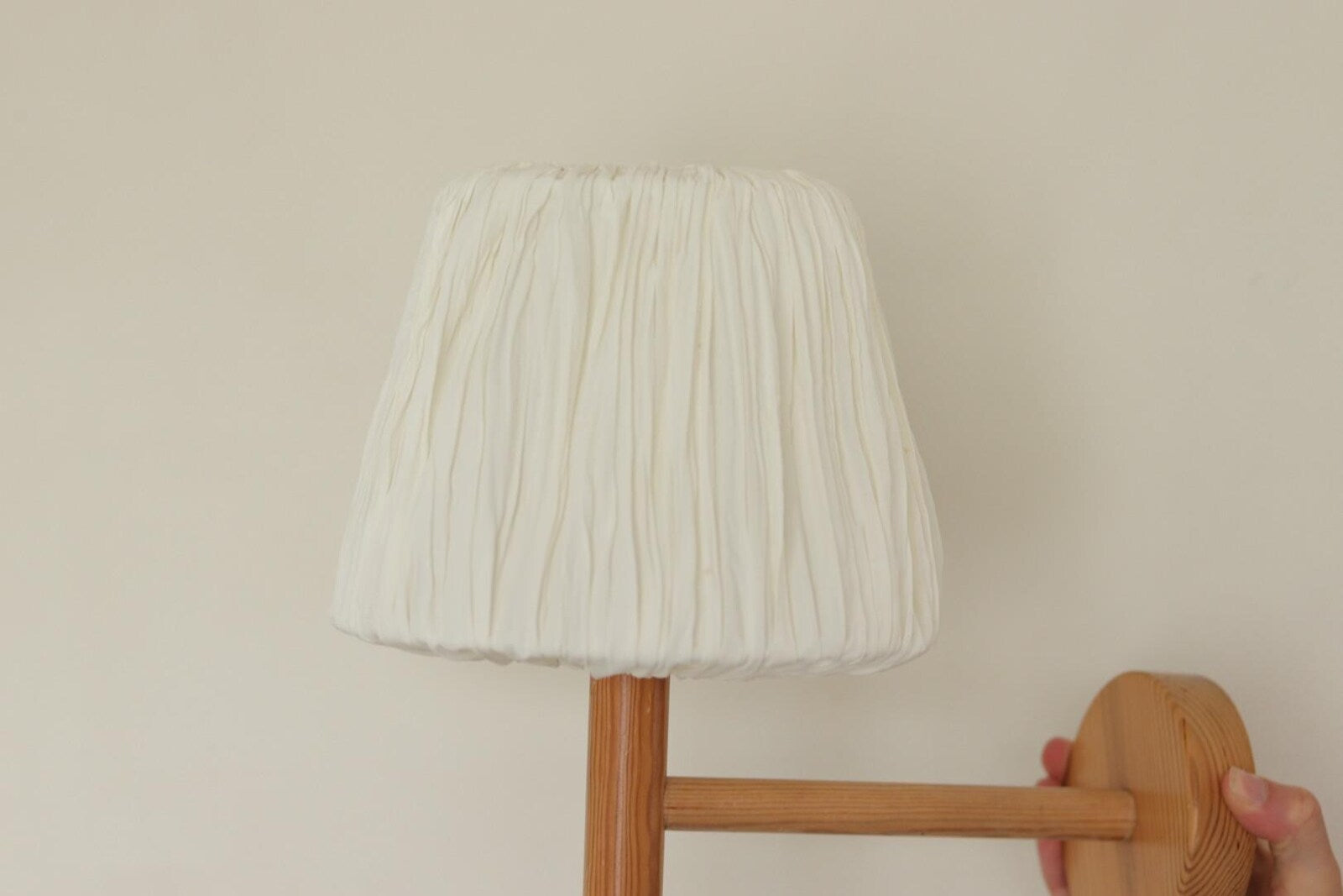 1970/80's Pair of Vintage Pine Wood Wall Lamps by Solbackens Svarveri Hyssna