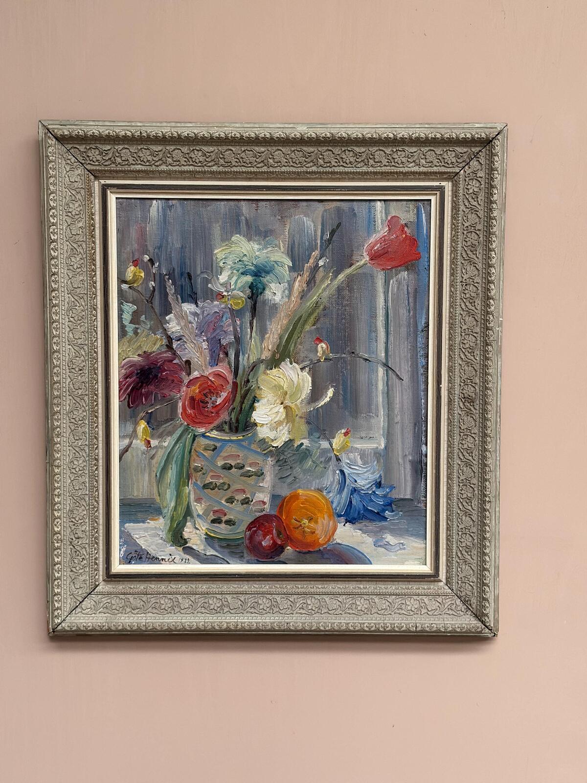 “Flowers” by Göte Hennix
