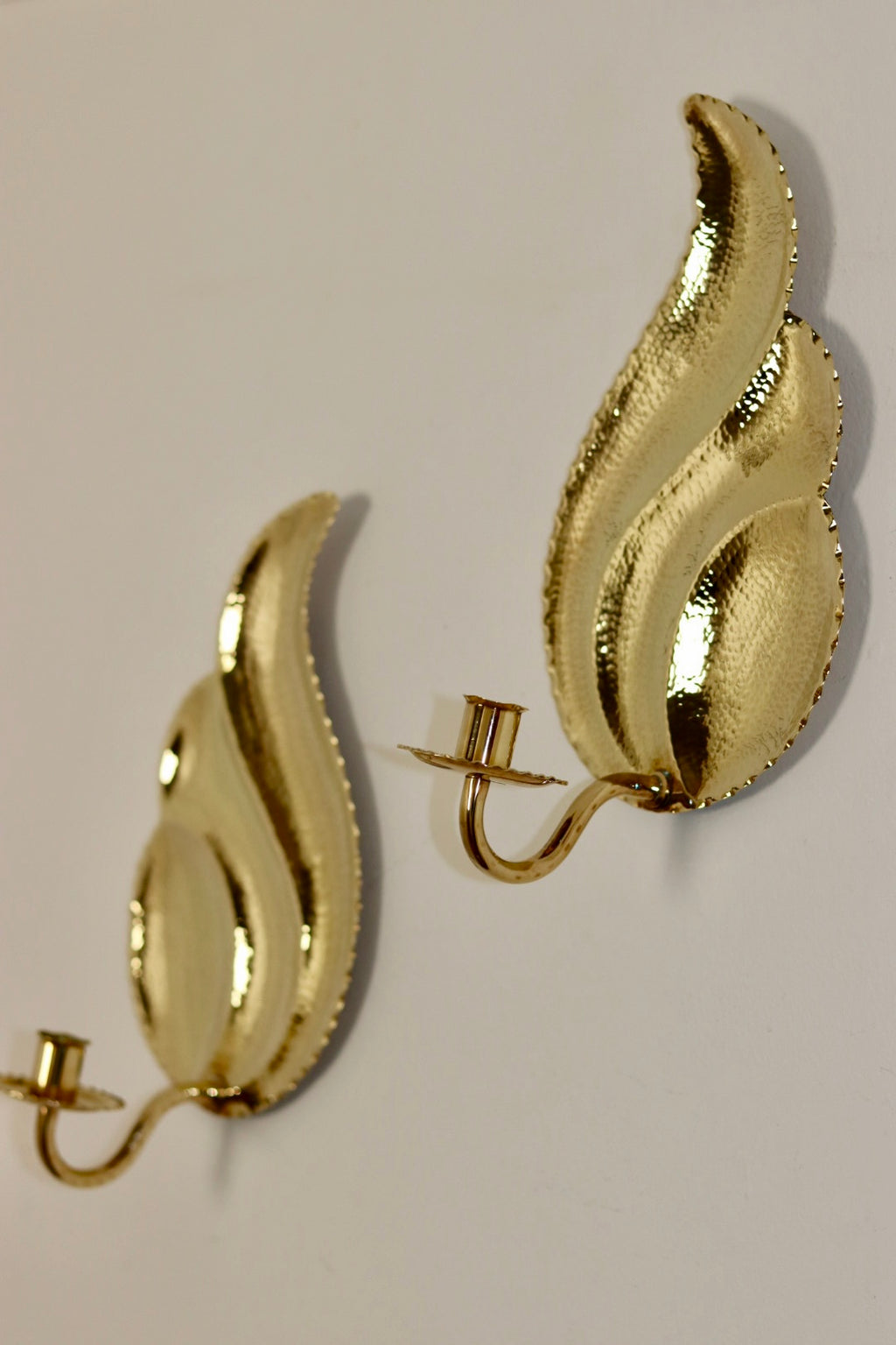 Pair Of Mid Century Swedish Brass Sconces by L. Andersson Fågelmara Noah Ancienne
