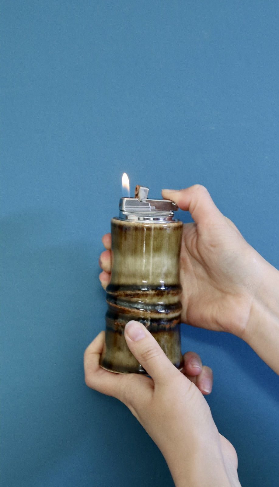 Porcelain Table Lighter by OLLE ALBERIUS for Rörstrand, Sweden Noah Ancienne