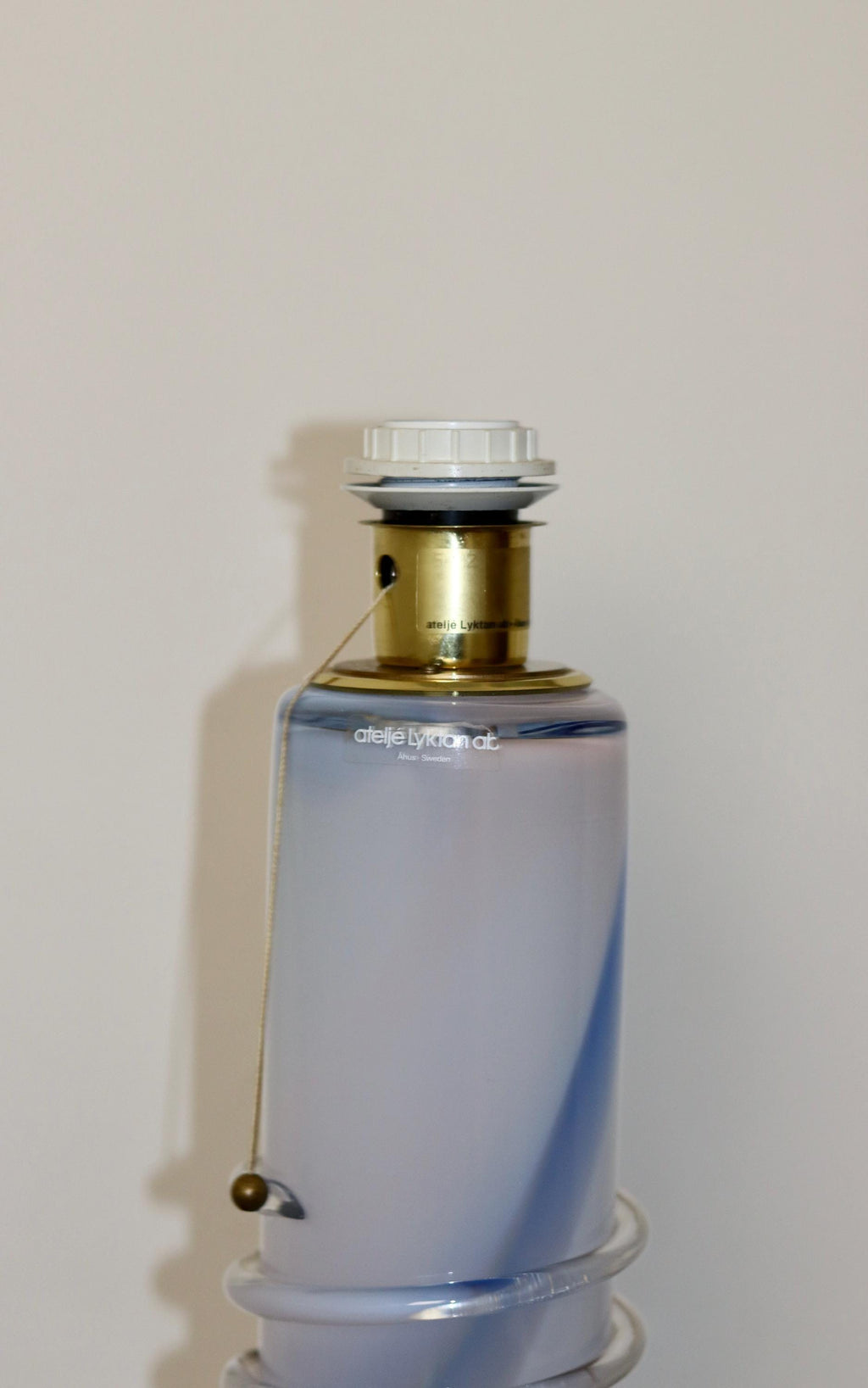 Vintage glass table lamp by Hannelore Dreutler, Studio Åhus, Sweden, 1990's Noah Ancienne