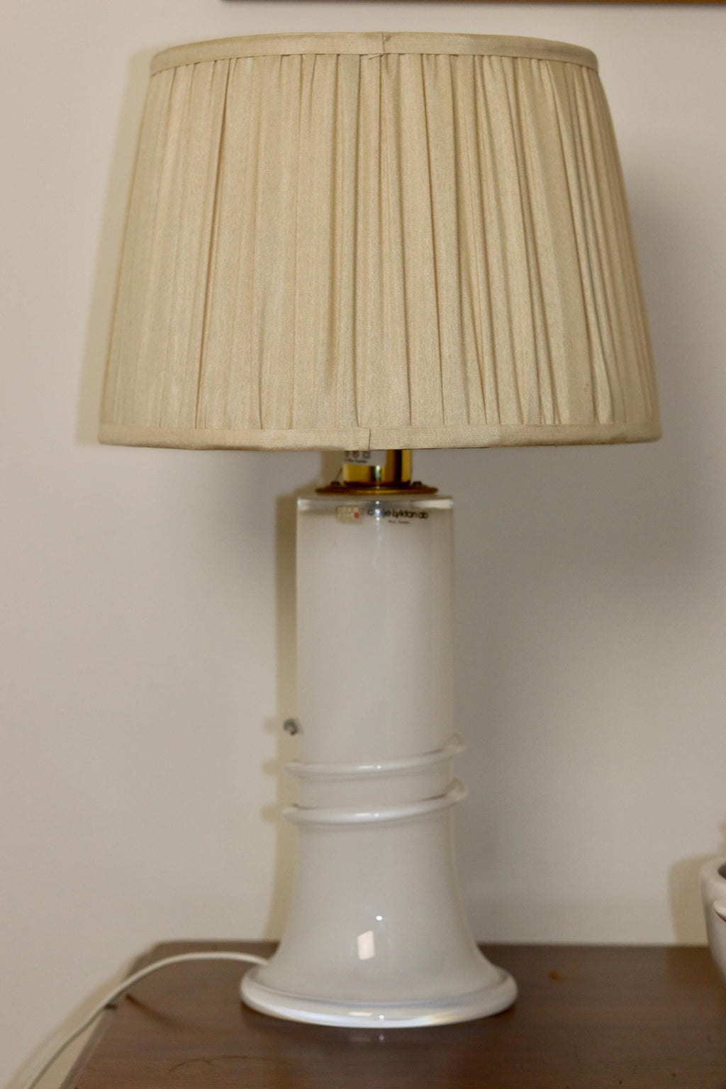 Vintage glass table lamp by Hannelore Dreutler, Studio Åhus, Sweden, 1990's Noah Ancienne