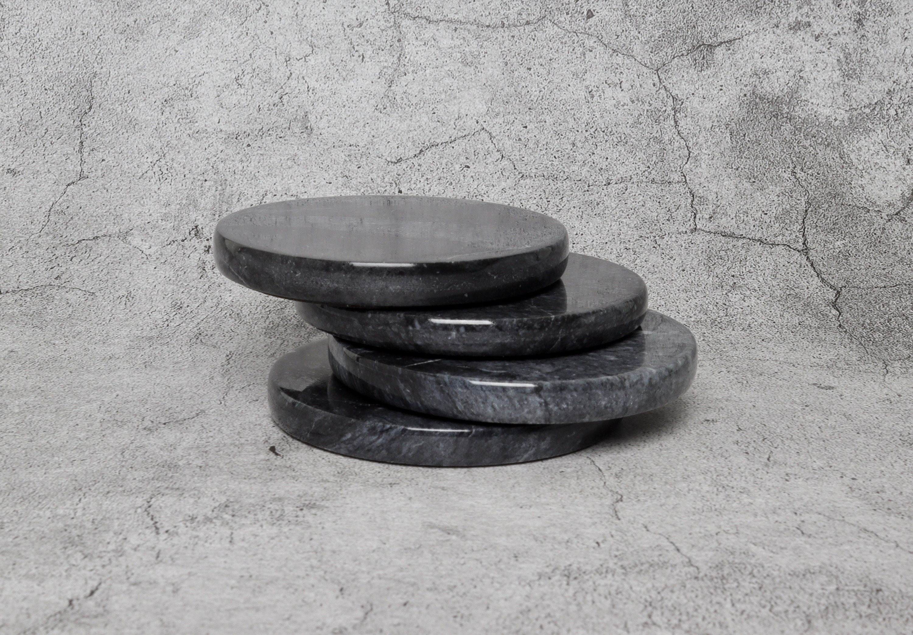 Gabriella – Black Round Natural Marble Coasters - set of 4