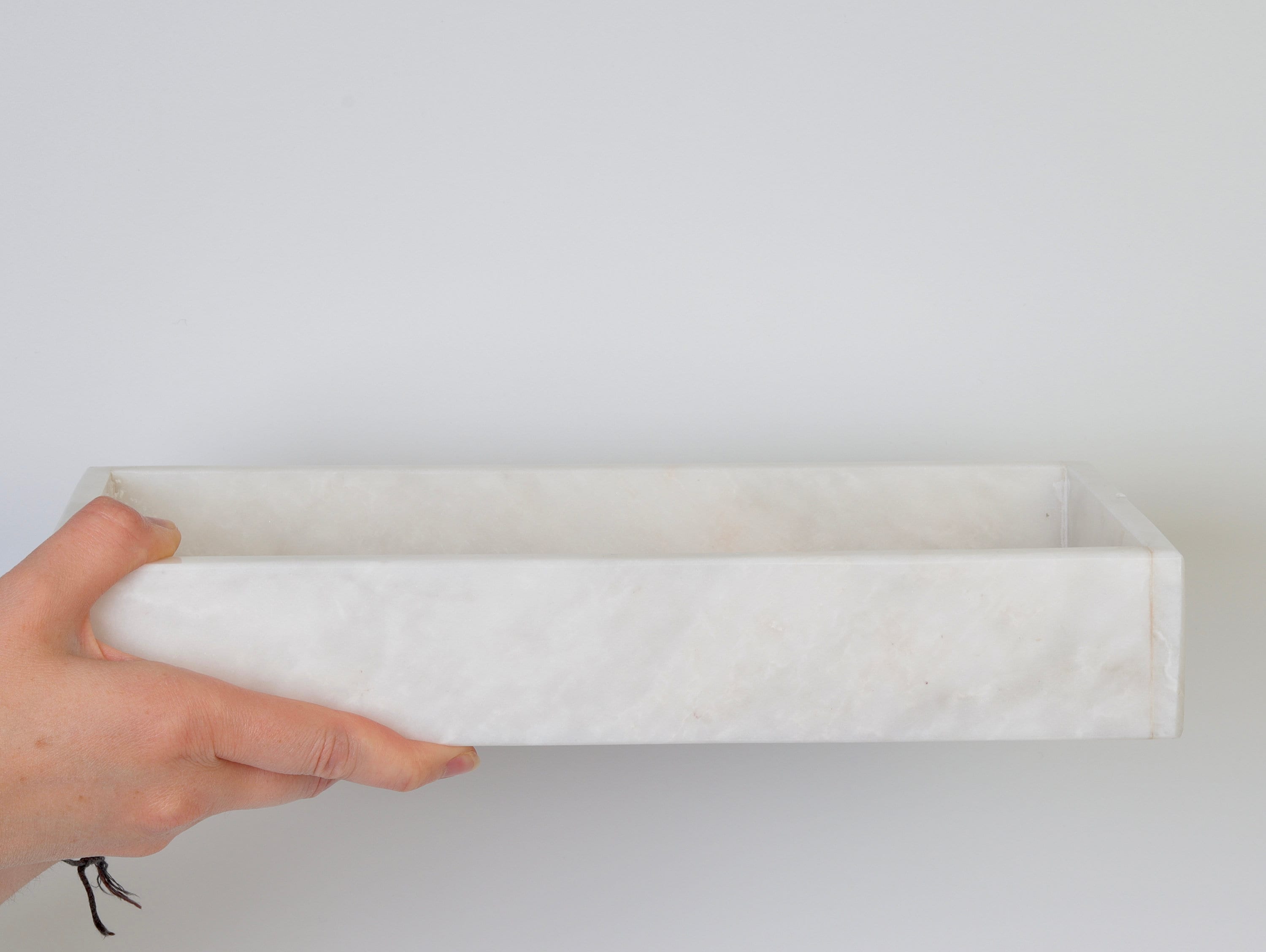 Salvatore – White Natural Marble Tray  | L 30cm W 15cm H 5cm | 2.5kg approx.