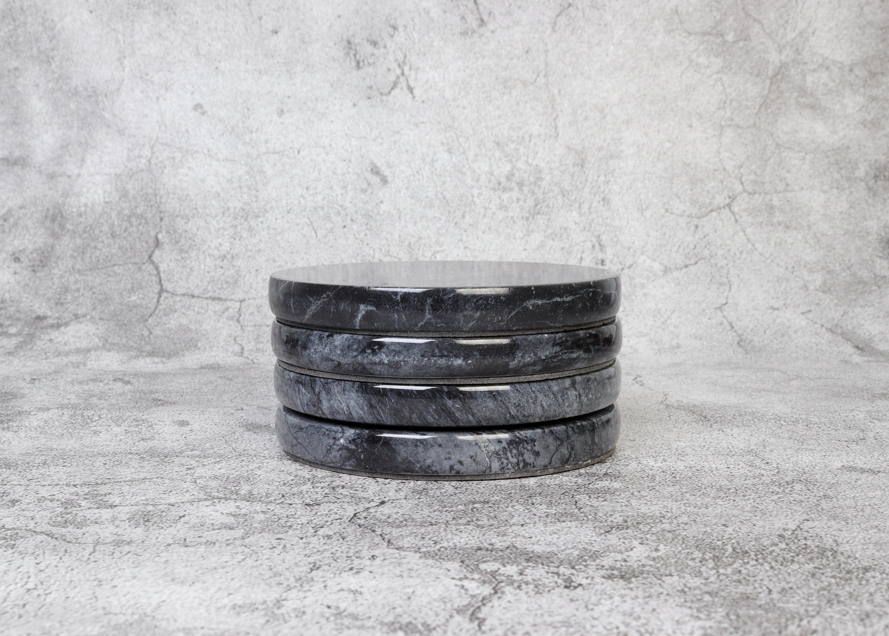 Gabriella – Black Round Natural Marble Coasters - set of 4