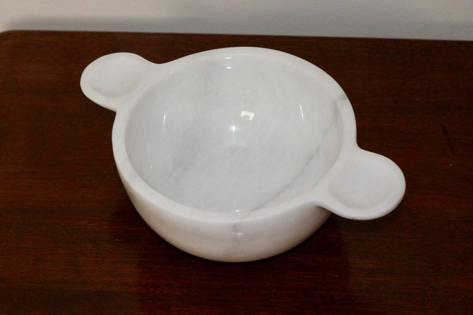 Gabriella – White Natural Marble Bowl with handles  | L 32cm W 20cm H 10cm